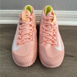BRAND NEW NIKE ZOOM-  Women's Pink and White Tennis Shoes